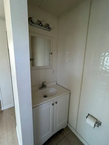 ensuite in primary half bath