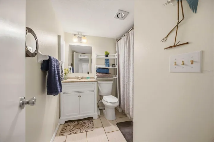 2nd bathroom
