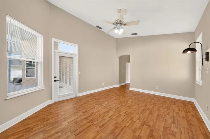 Primary Bedroom - 13'x16.5'