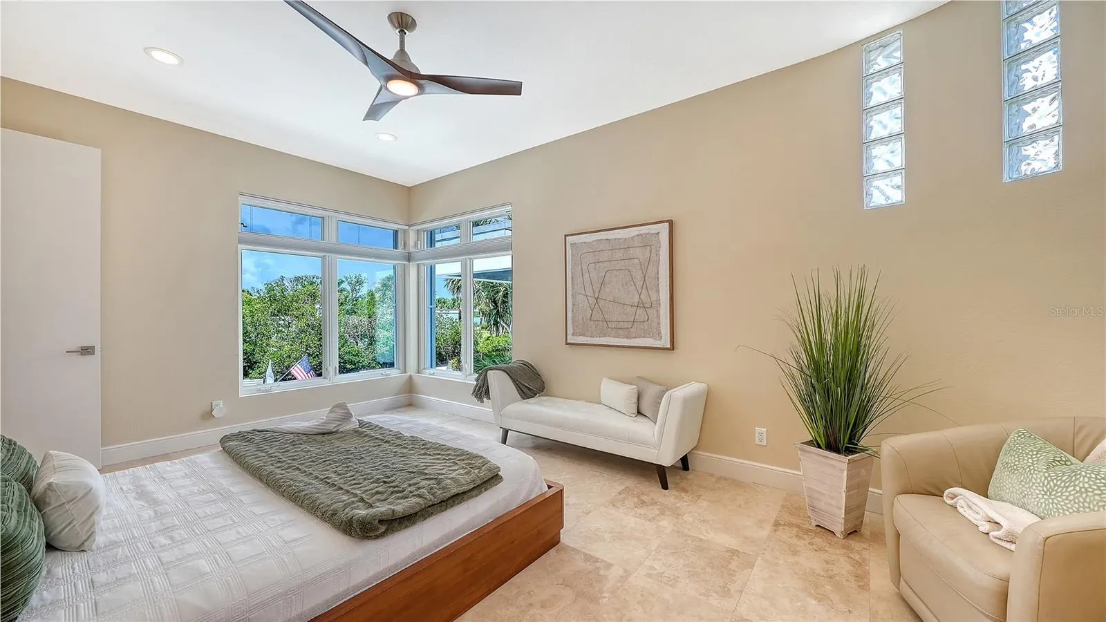 Casita bedroom