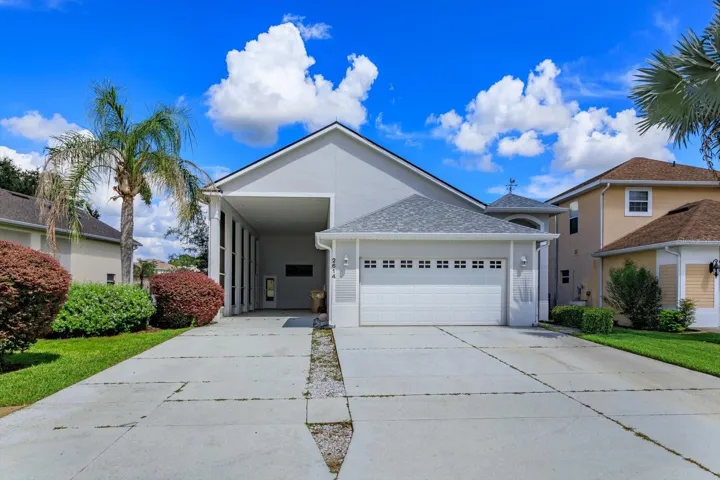 Large RV port home with 2-car garage in highly desired Citrus Highlands, Phase 1.