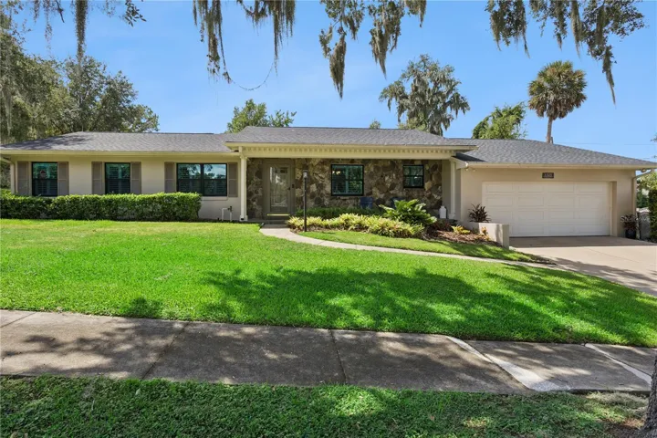 Fabulous corner lot just one block from Lake Gertrude, in the Mount Dora historic district.
