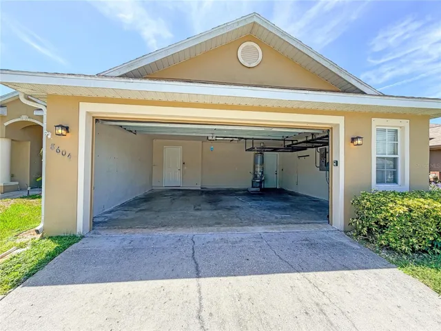 8604 Fenholloway Ct Garage from Outside