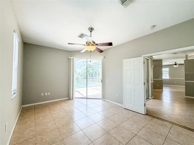 8604 Fenholloway Ct Primary Bedroom