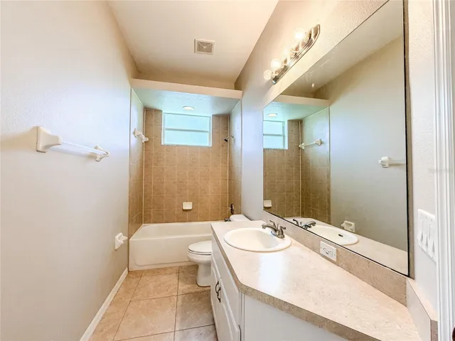 8604 Fenholloway Ct Bath2