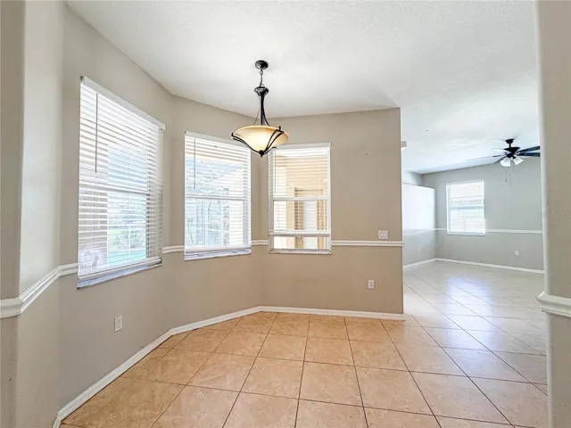8604 Fenholloway Ct Eat In Area