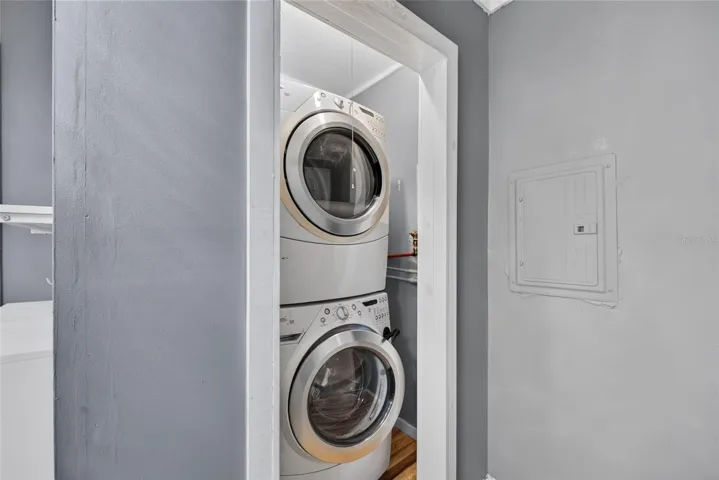 In Law Suite 2 Laundry