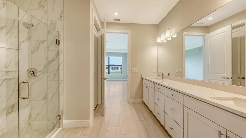 Owner's Bath