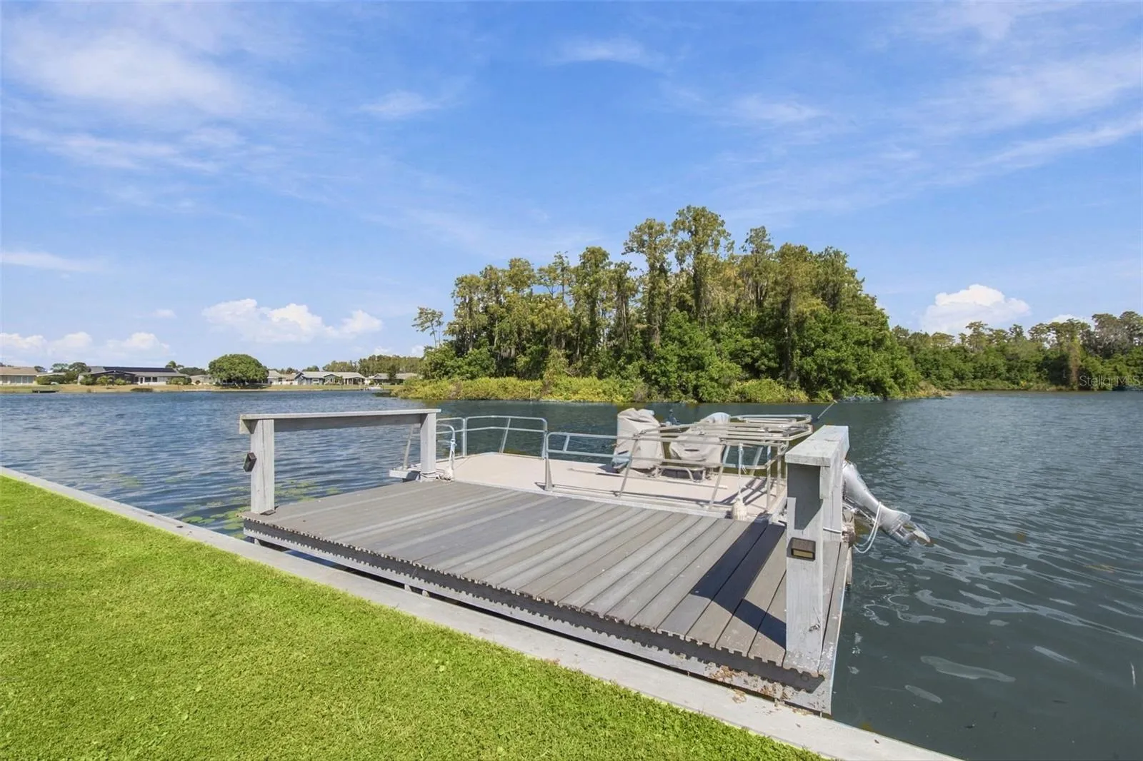 PERGO DOCK