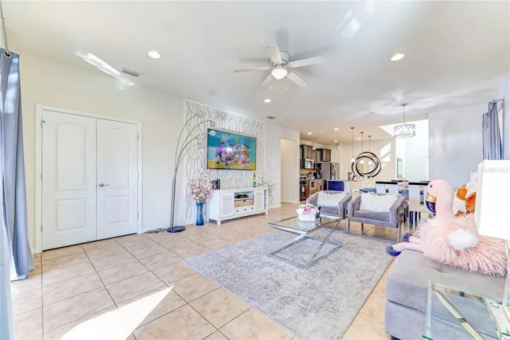 Tv room