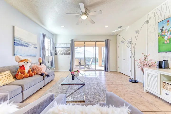 Tv room