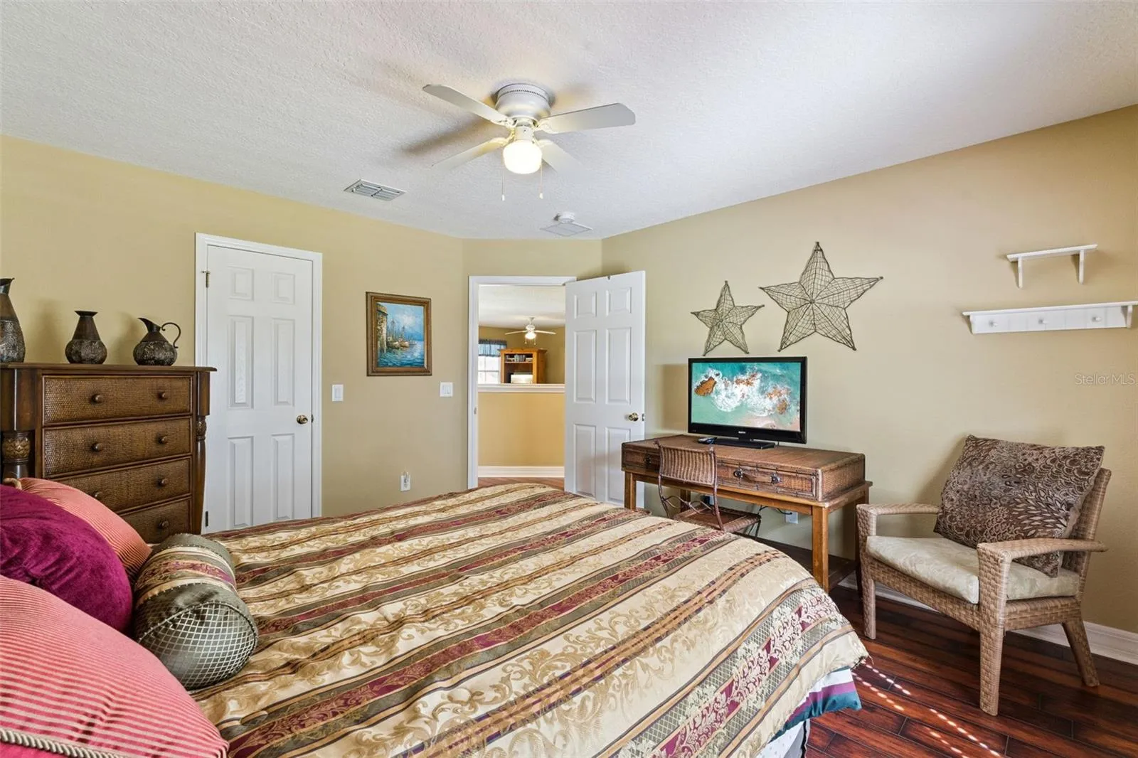 Upstairs Bedroom 5