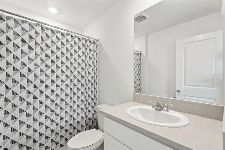 guest bath second level en suite