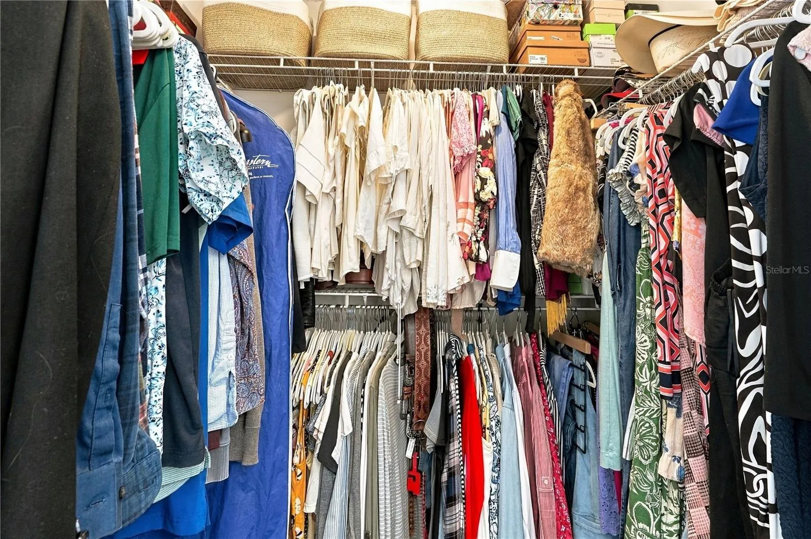 Walk-in Closet