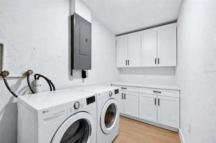 Washer/Dryer virtual stage.