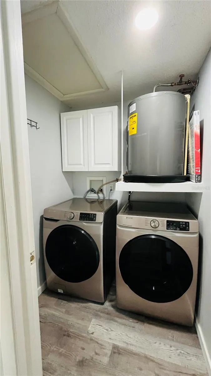 Washer-Dryer included