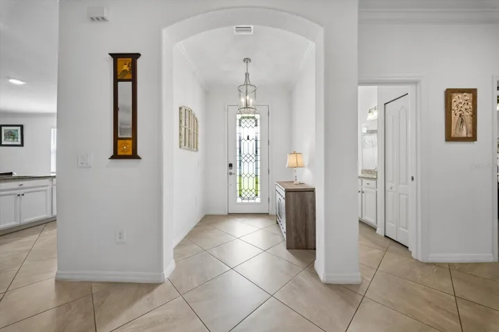 FOYER TO OPEN FLOOR PLAN