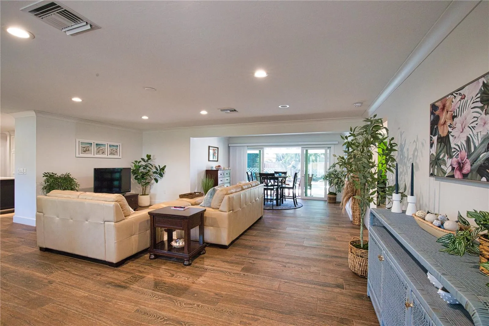 Open Living Area
