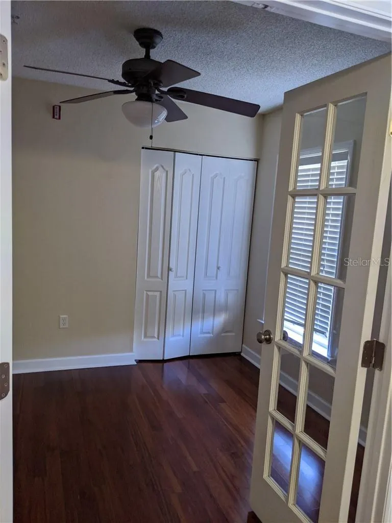 ROOM 1