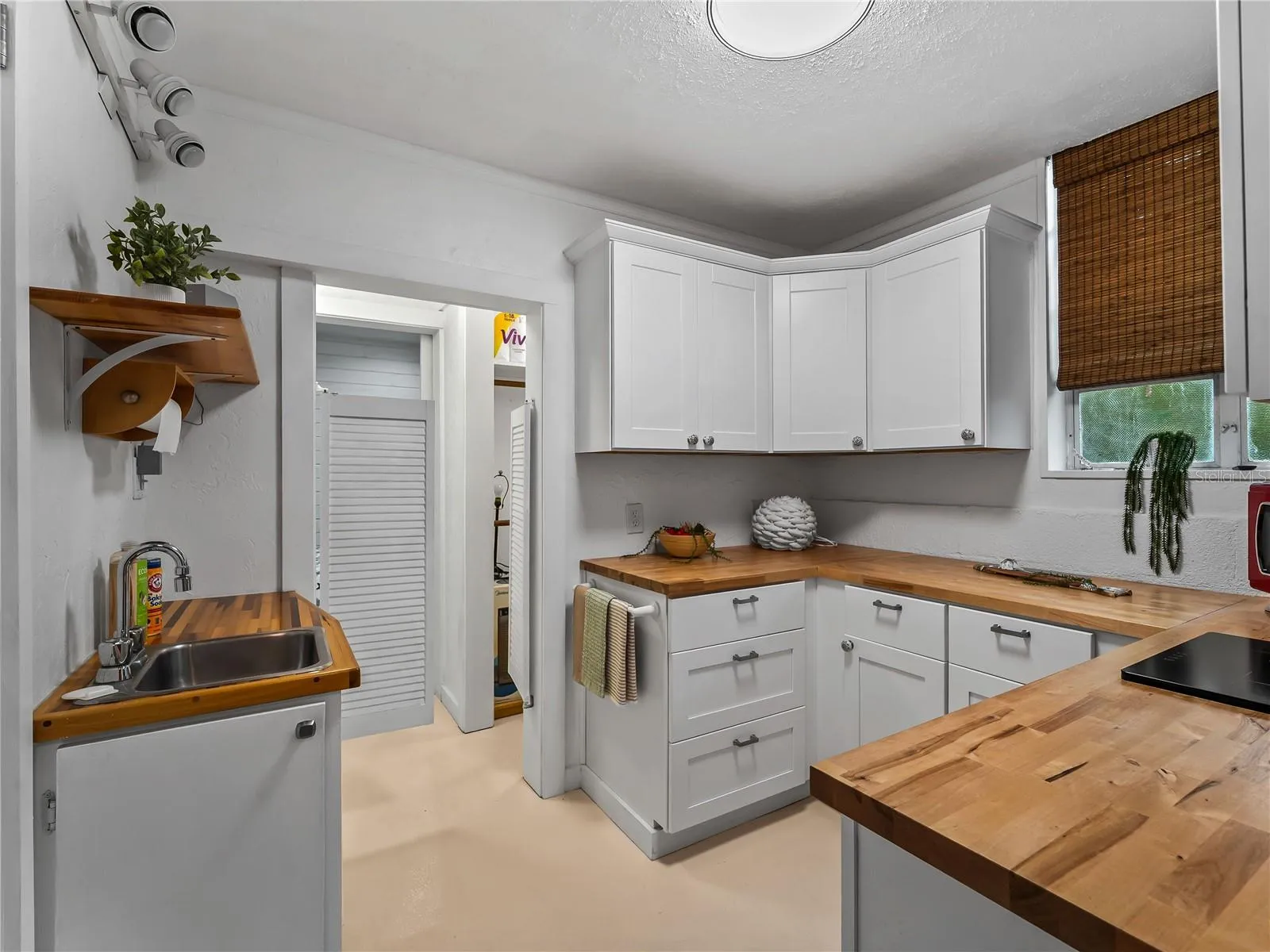 Guest House Kitchen
