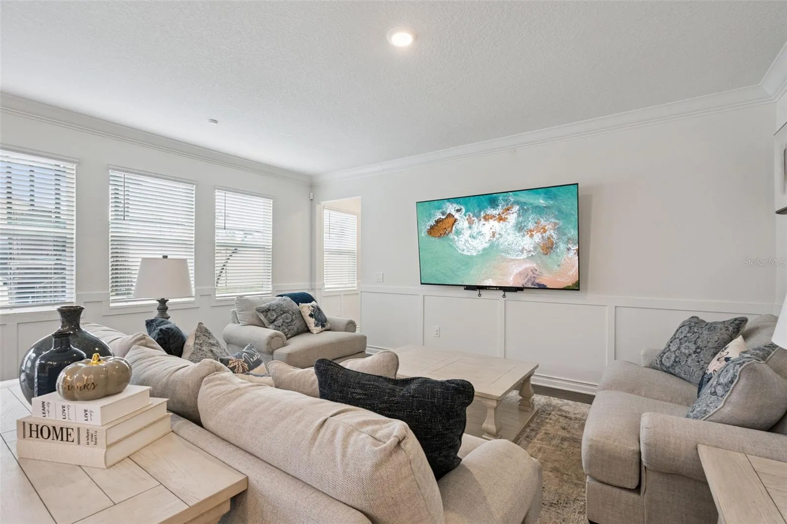 Lot's of natural light throughout
