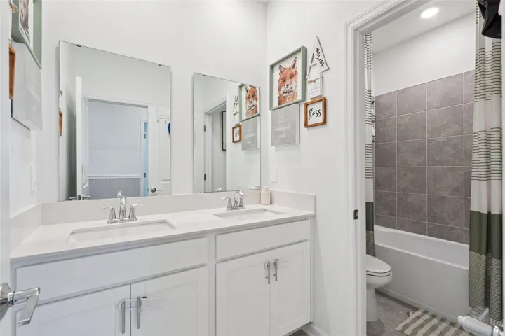 Full bathroom
