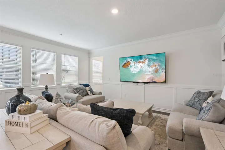 Lot's of natural light throughout
