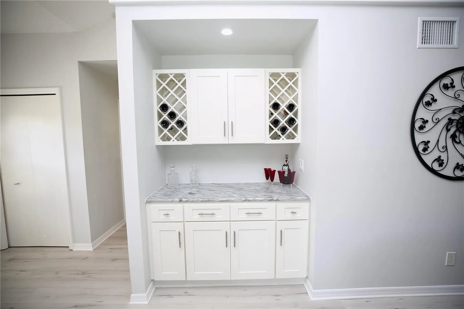 wet bar and granite counters