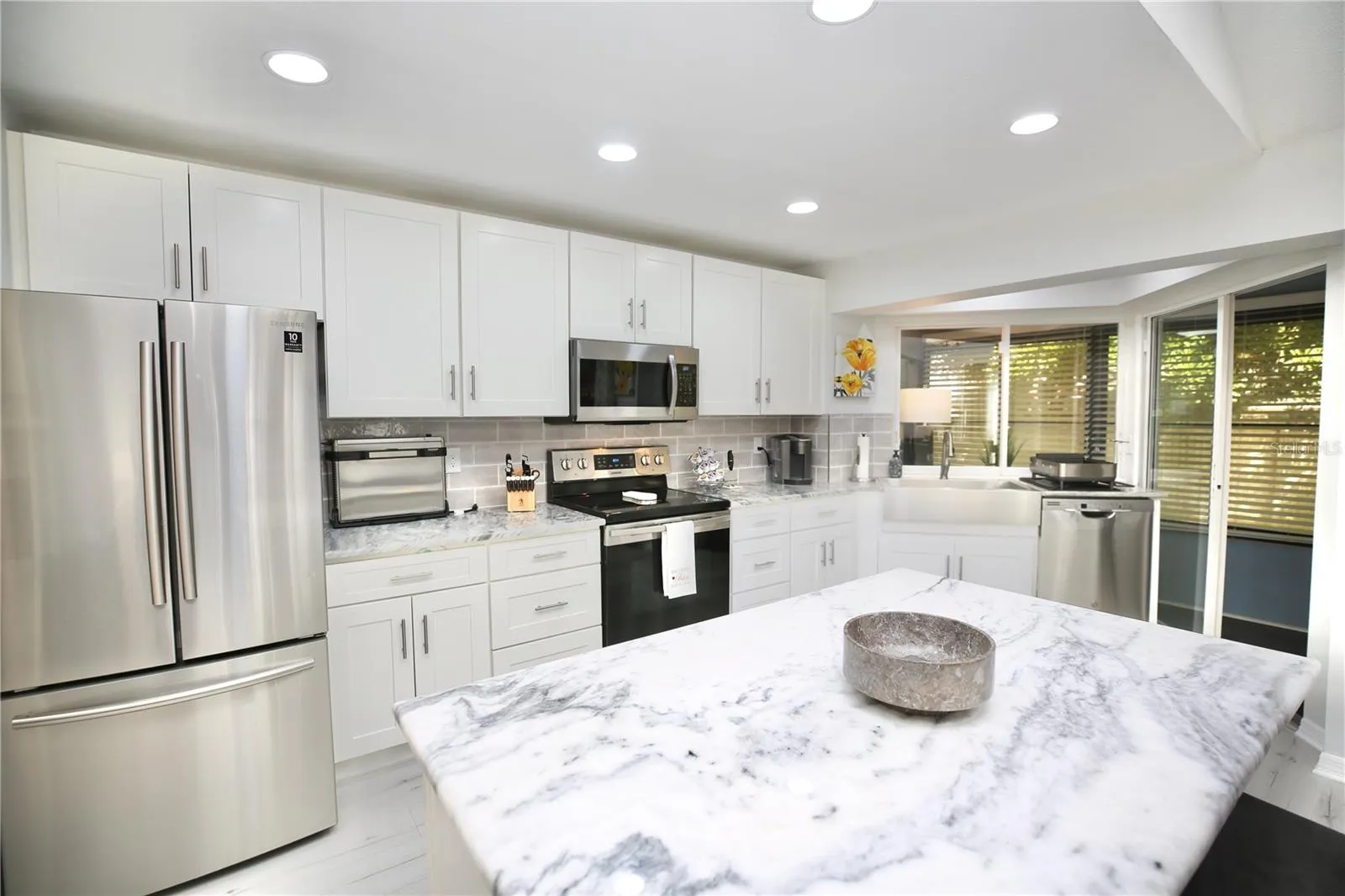 fully updated kitchen