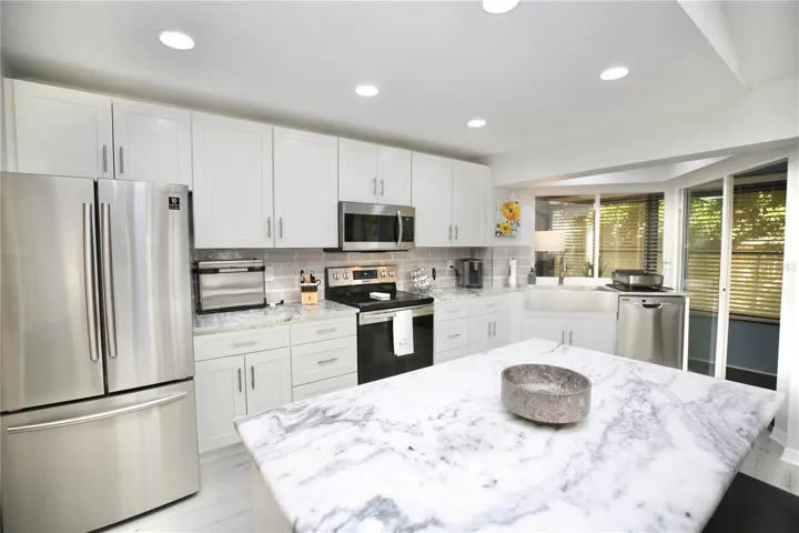 fully updated kitchen
