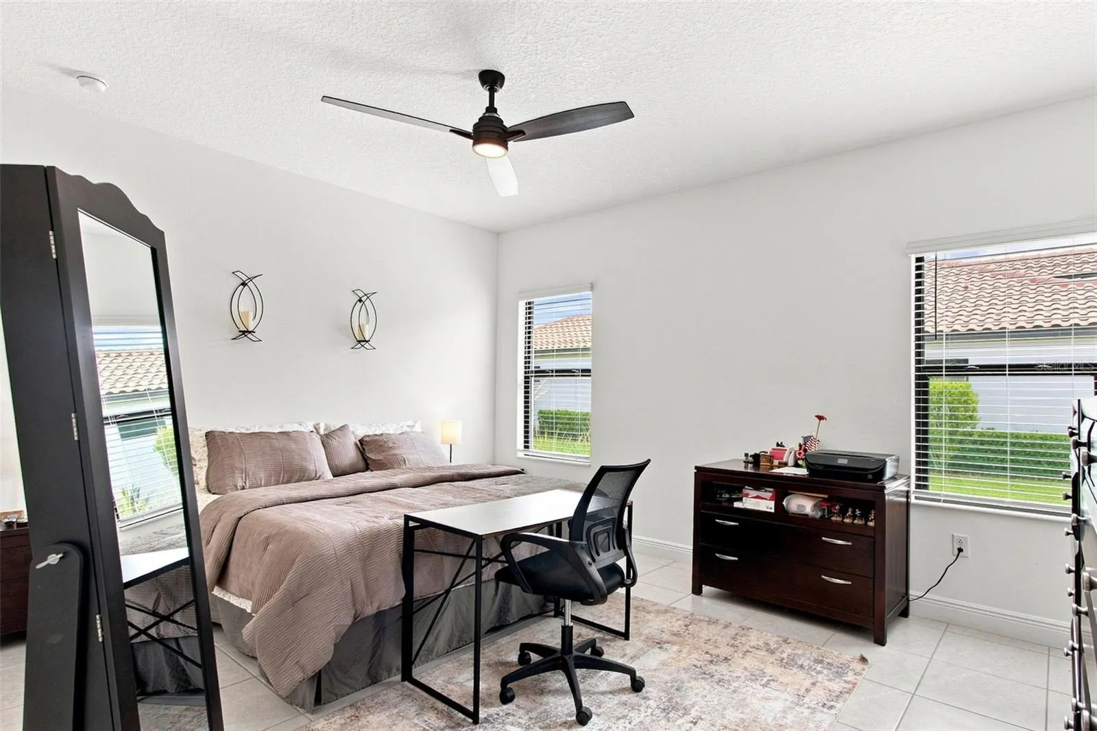 Bedroom #1 (Master)