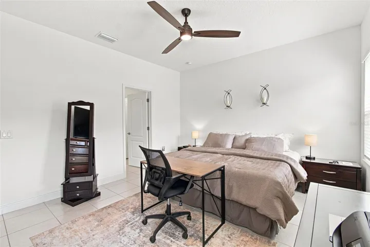 Bedroom #1 (Master)