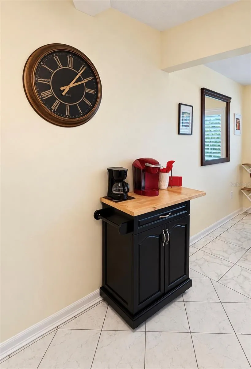 Moving Island in kitchen