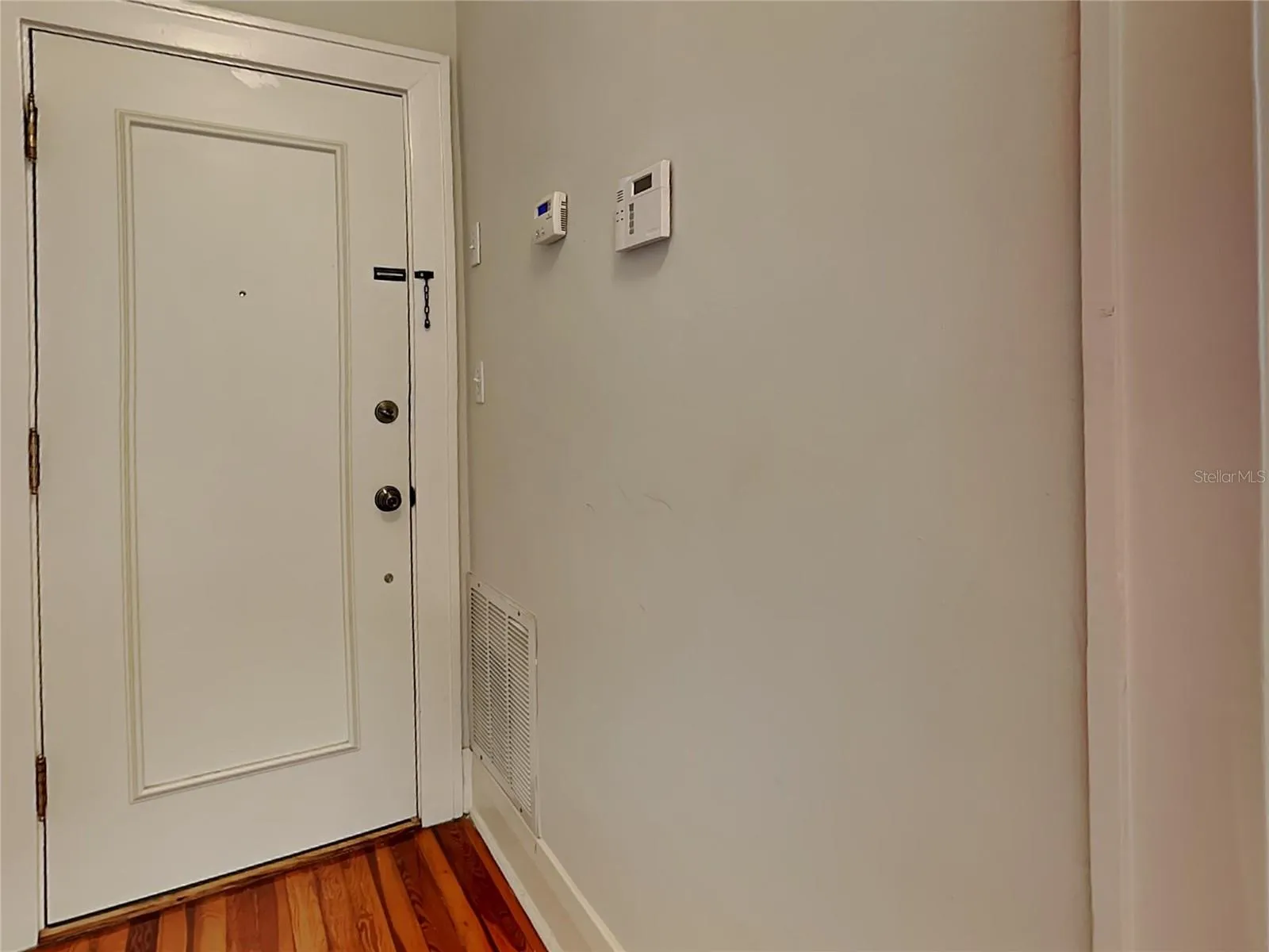 Entrance Pics of unit 3