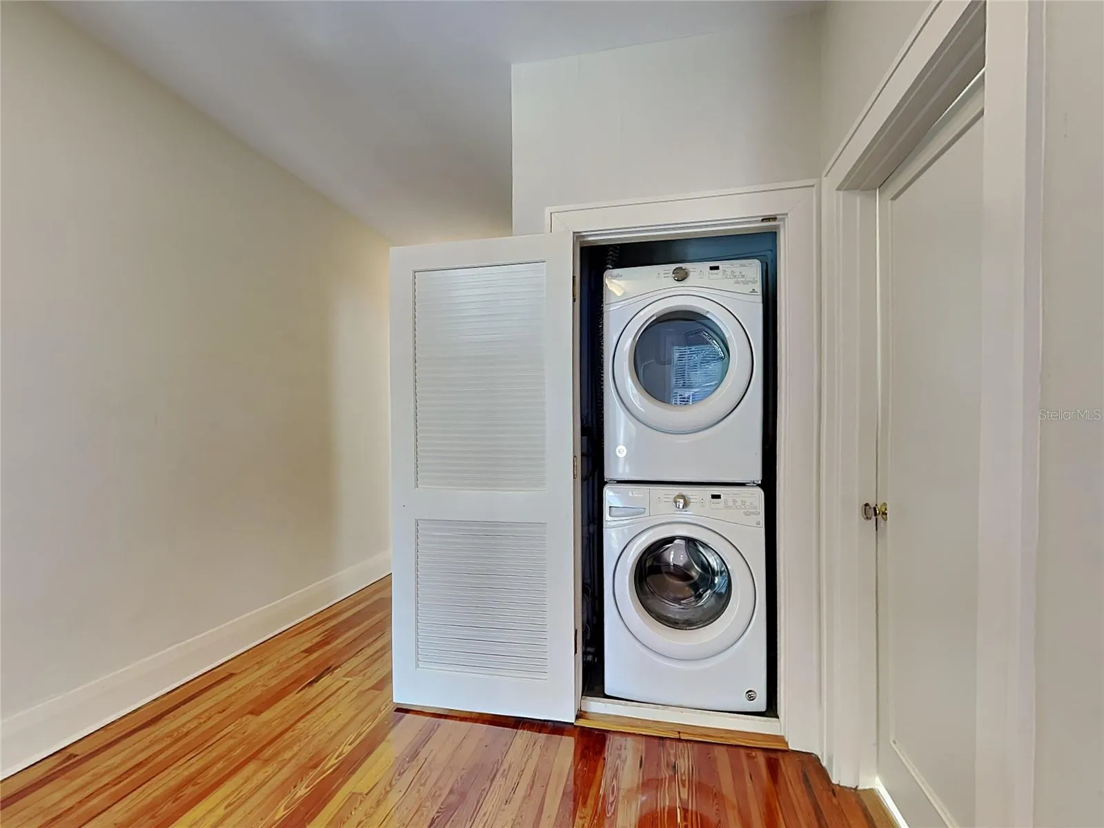 Inside Laundry Pics of unit 3