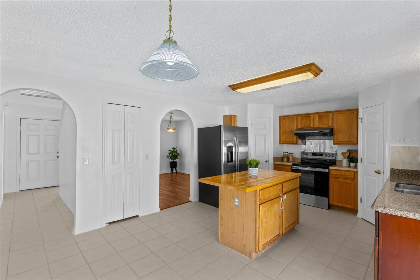 Large Open Kitchen