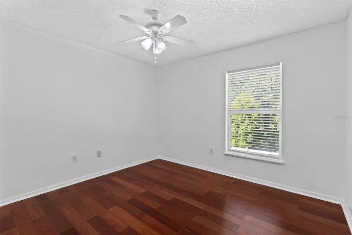 Upstairs Bedroom 2