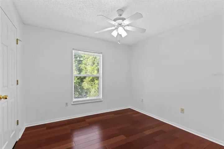 Upstairs Bedroom 4