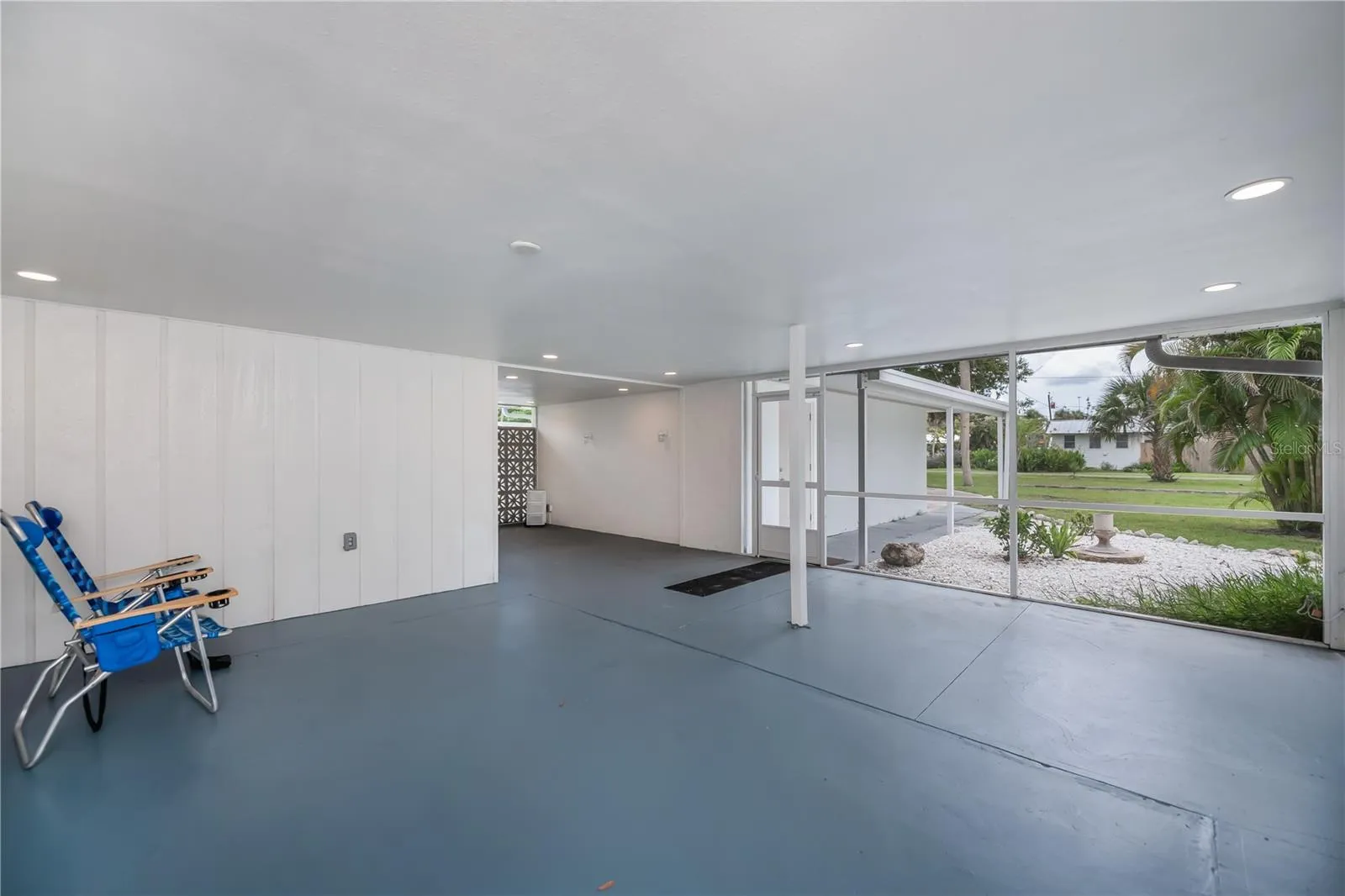 Massive front covered patio