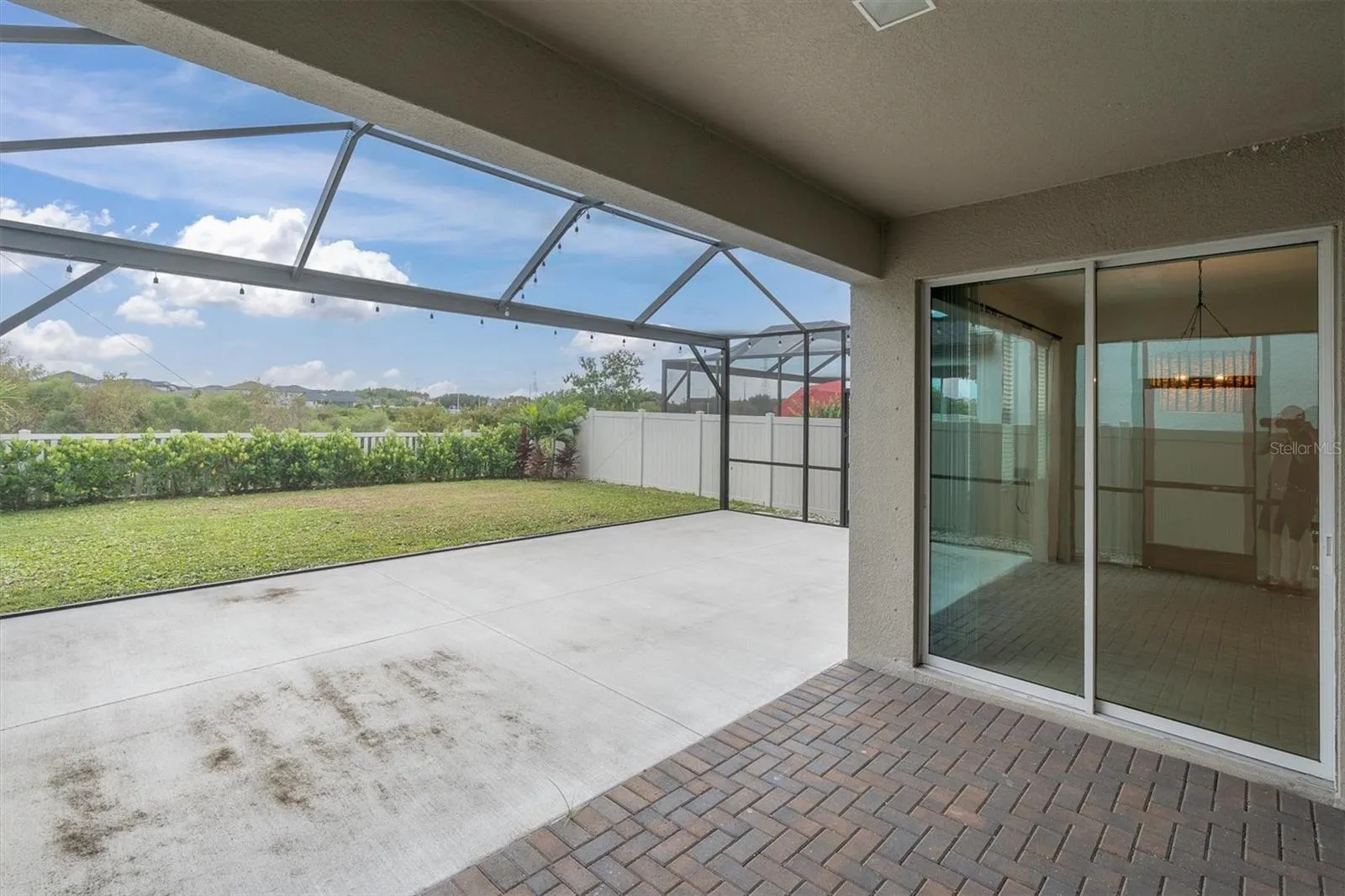 Oversized Lanai - Panoramic Screen