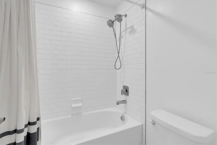 Upstairs bathtub/shower combination