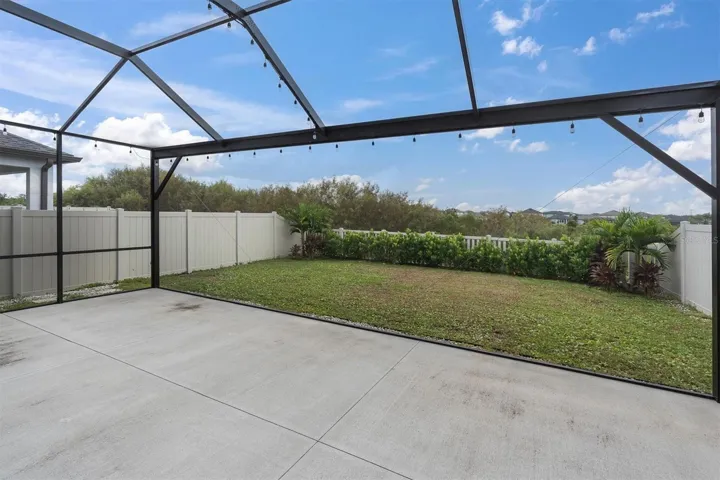 Oversized Lanai - Panoramic Screen