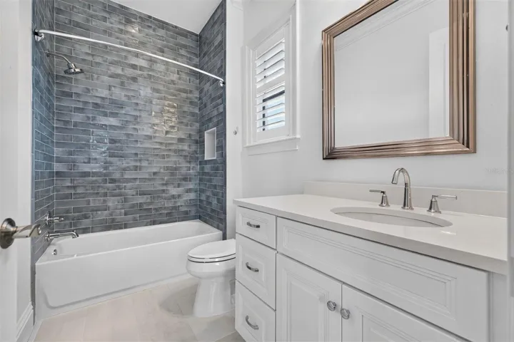 Bedroom 5- Ensuite Bath