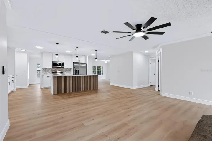 Kitchen Family room