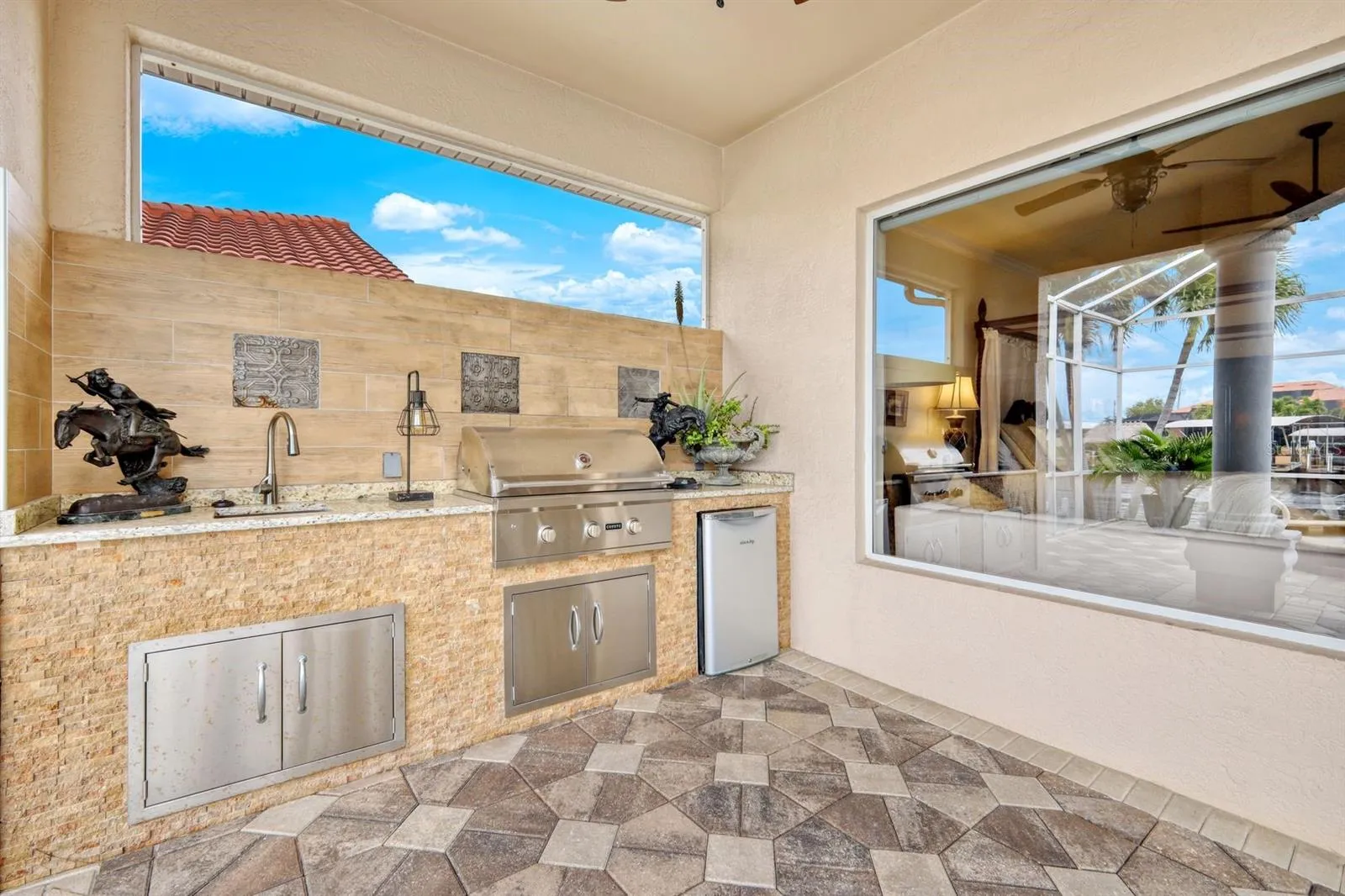 Outdoor Kitchen