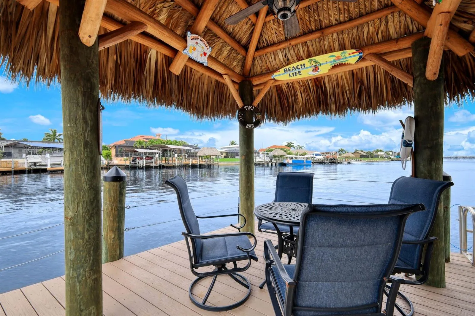 Tiki Hut