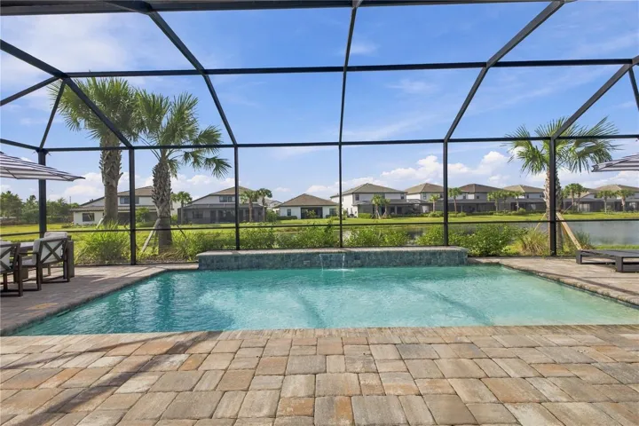 Screened in Pool
