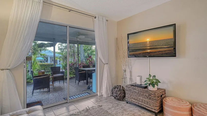 Glass Sliders Leading to Lanai