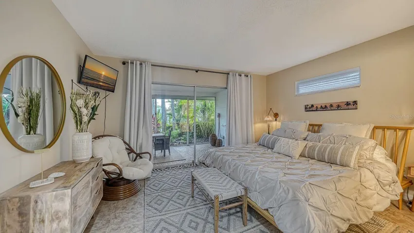 Owner's Suite with King Bed