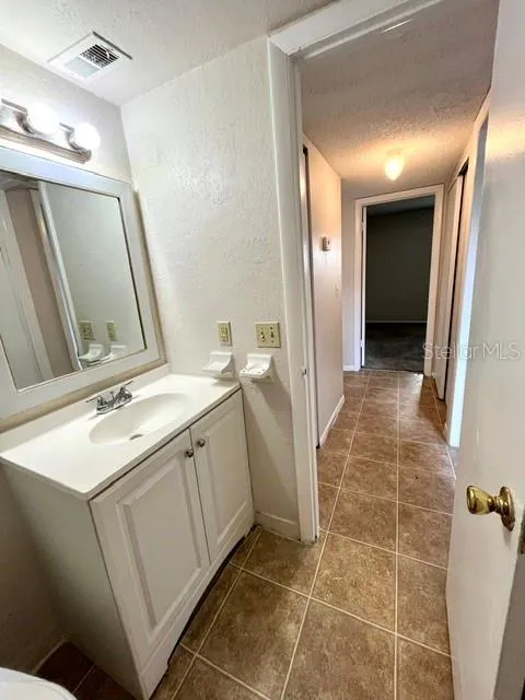 Bathroom - view to hall